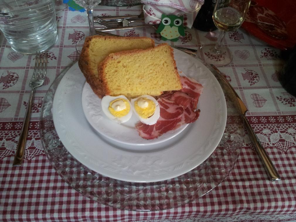 La prima colazione di Pasqua in Umbria.