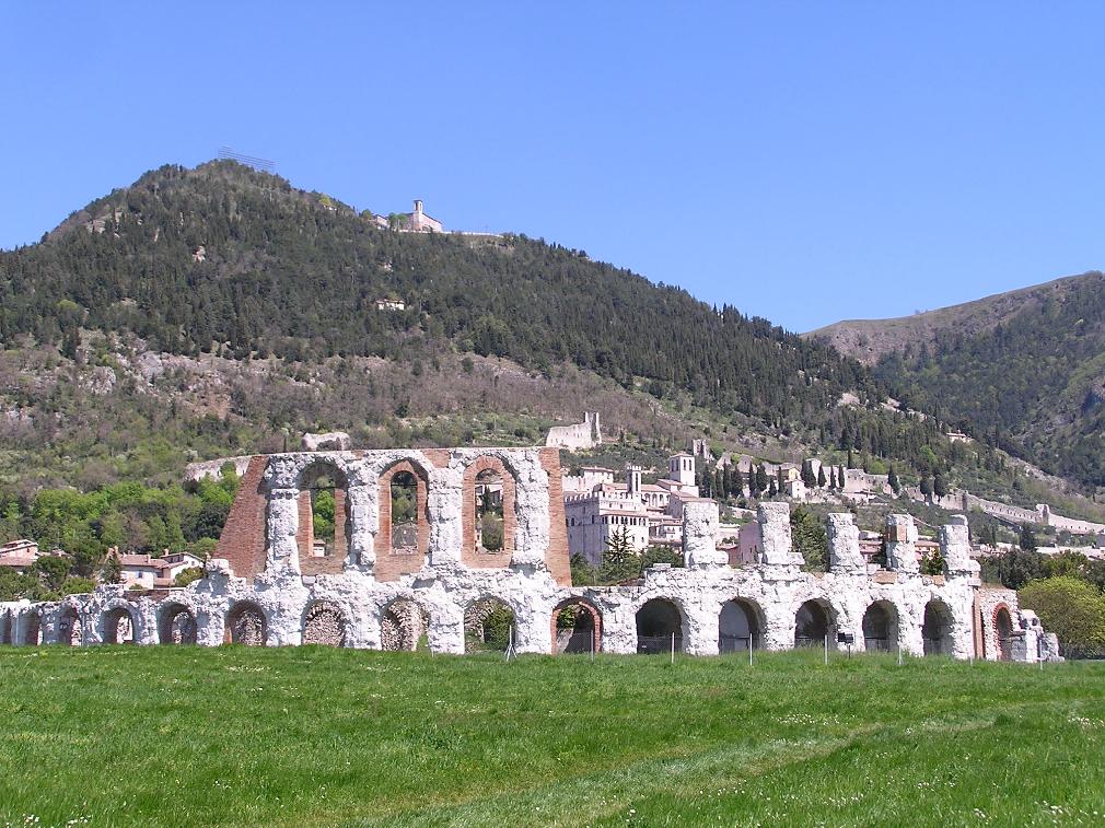 SCOPRI GUBBIO